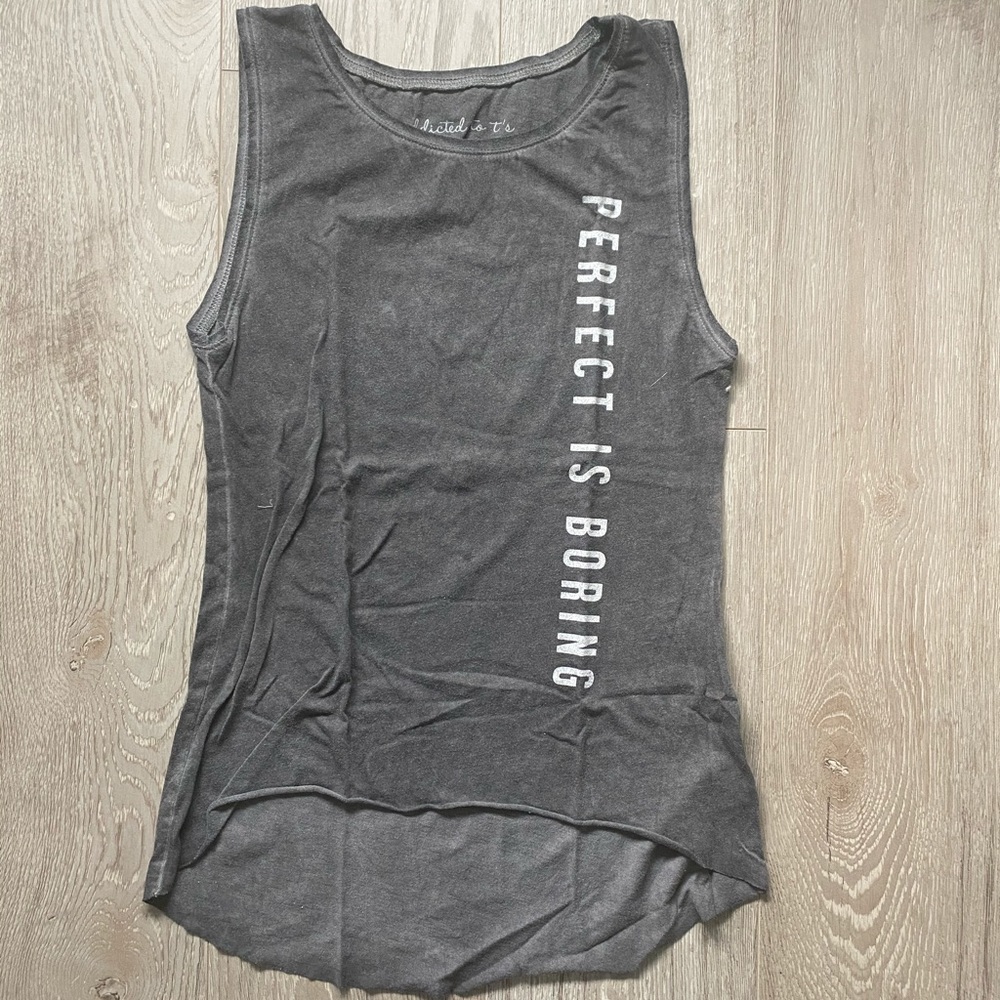 Quote muscle tank top